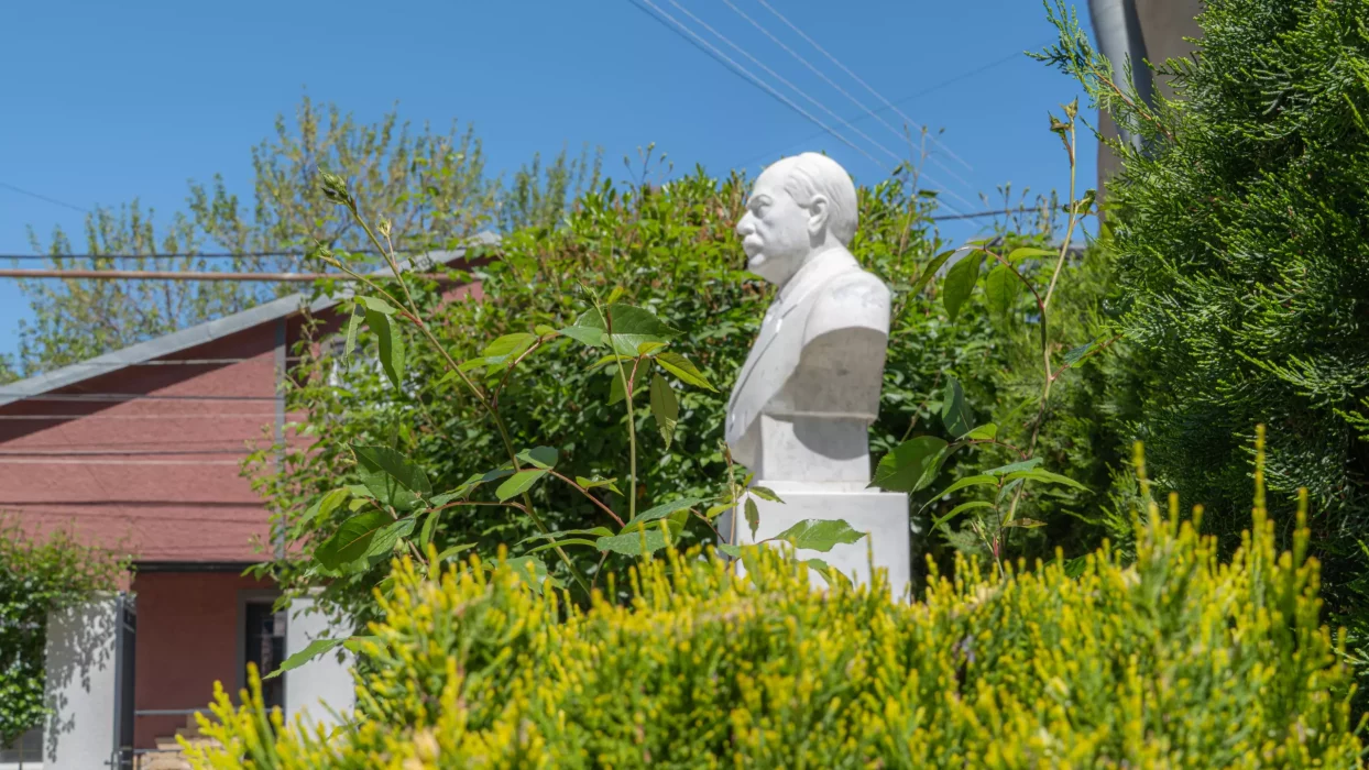 Nariman Narimanov Museum, Tbilisi, Georgia (3)